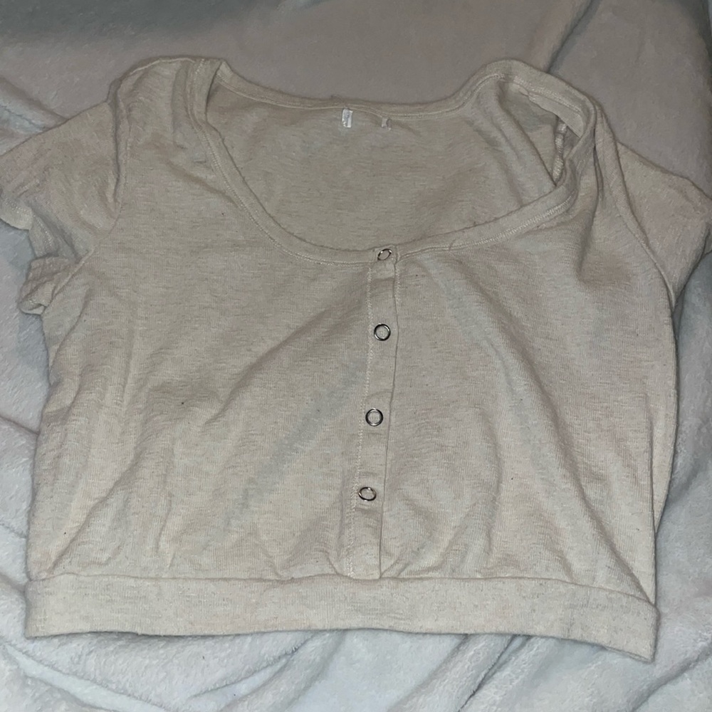 off white cropped tee